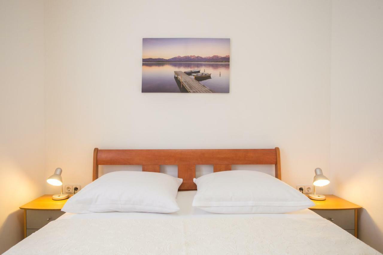 Apartment Smuljic Vrboska Εξωτερικό φωτογραφία