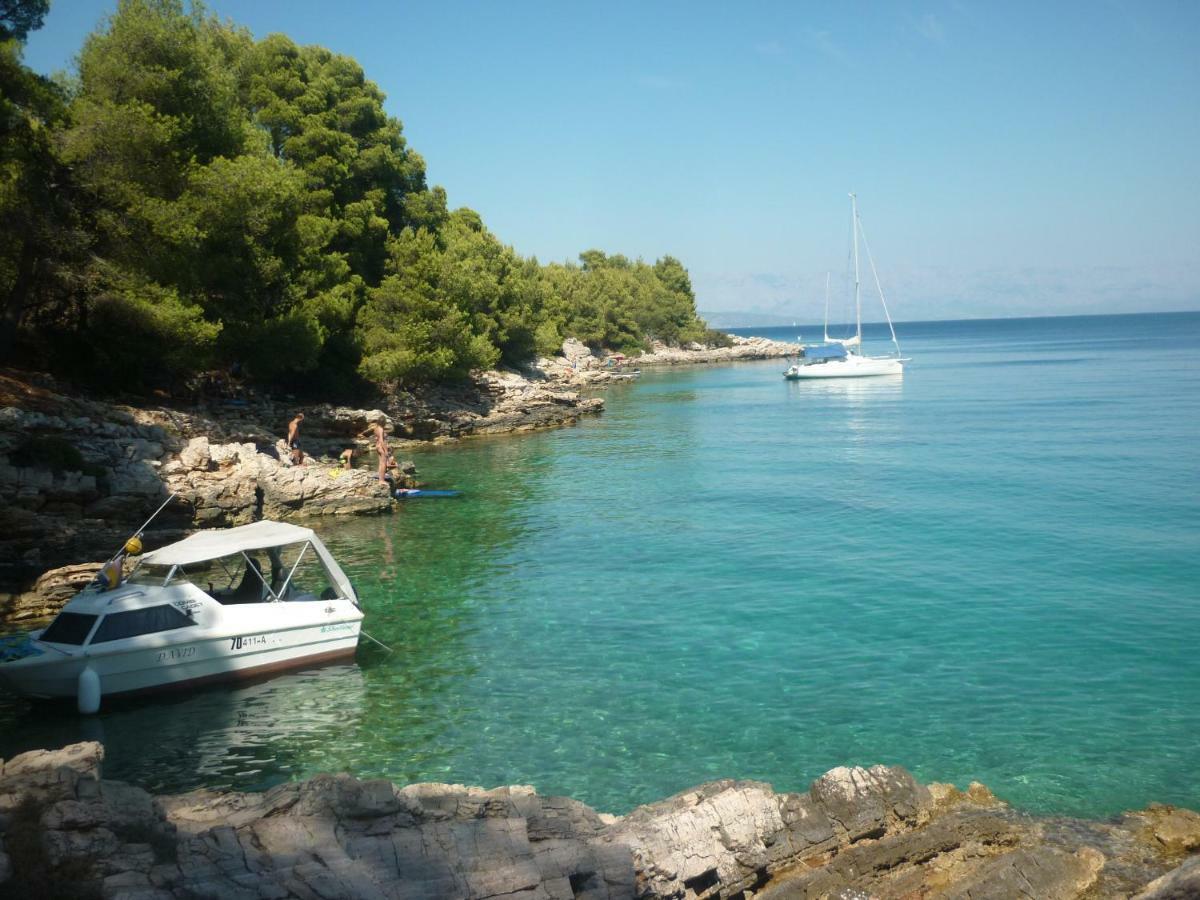 Apartment Smuljic Vrboska Εξωτερικό φωτογραφία